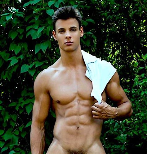 hot nude male models|Beauty of the men – Full frontal nudity 